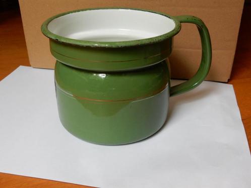 Email groene melkkoker melkkookpan met bies en wit deksel, Antiek en Kunst, Antiek | Emaille, Ophalen of Verzenden