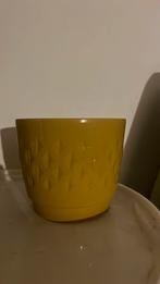Mica bloemenpot okergeel, Rond, Nieuw, Ophalen of Verzenden, Aardewerk