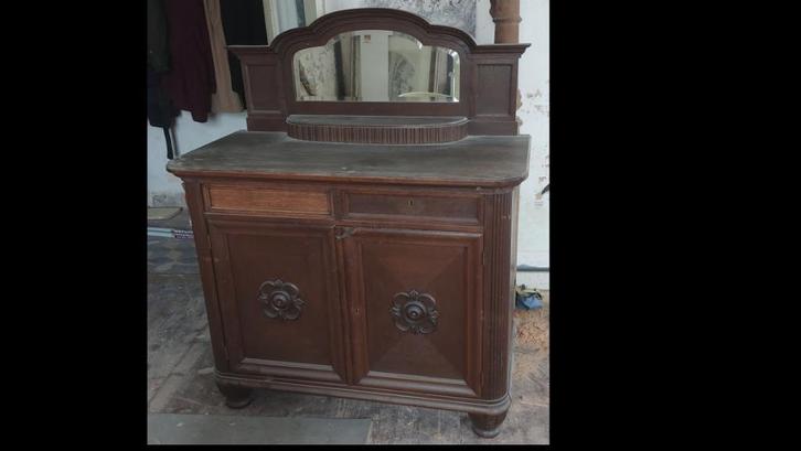 buffet kast eikenhout houtsnijwerk antiek met spiegel, Antiek en Kunst, Antiek | Meubels | Kasten, Ophalen of Verzenden