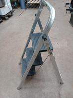 Centaure CAD'O 3-treeds trap keukentrap, Doe-het-zelf en Verbouw, Ladders en Trappen, Ophalen, Trap, Centaure, Zo goed als nieuw