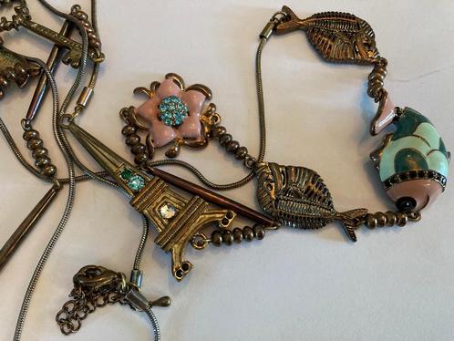Vintage goudkleurige lang emaille strass ketting Eiffeltoren, Sieraden, Tassen en Uiterlijk, Kettingen, Zo goed als nieuw, Overige materialen
