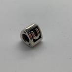 W10 Pandora zilveren bedel letter U, Sieraden, Tassen en Uiterlijk, Bedels, Pandora, Ophalen of Verzenden, Zo goed als nieuw, X