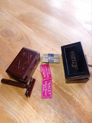 Twee Vintage Scheersetjes: Bakeliet & Aeterna beschikbaar voor biedingen