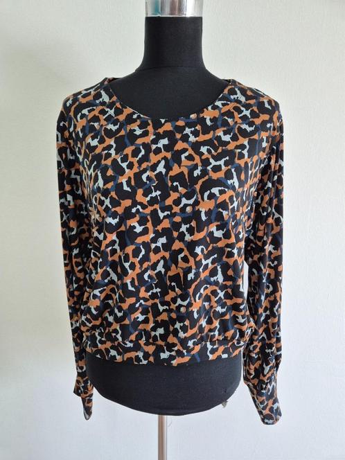 Top74 - Fleurige Ivy & You top maat M (1), Kleding | Dames, Blouses en Tunieken, Zo goed als nieuw, Maat 38/40 (M), Ophalen of Verzenden