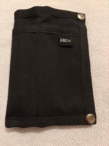 Arc Company: de Bolder XL EDC Wallet. beschikbaar voor biedingen