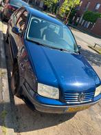 Volkswagen Bora 1.6 74KW 2000 Blauw, Auto's, Volkswagen, Stof, 4 cilinders, Blauw, 1200 kg