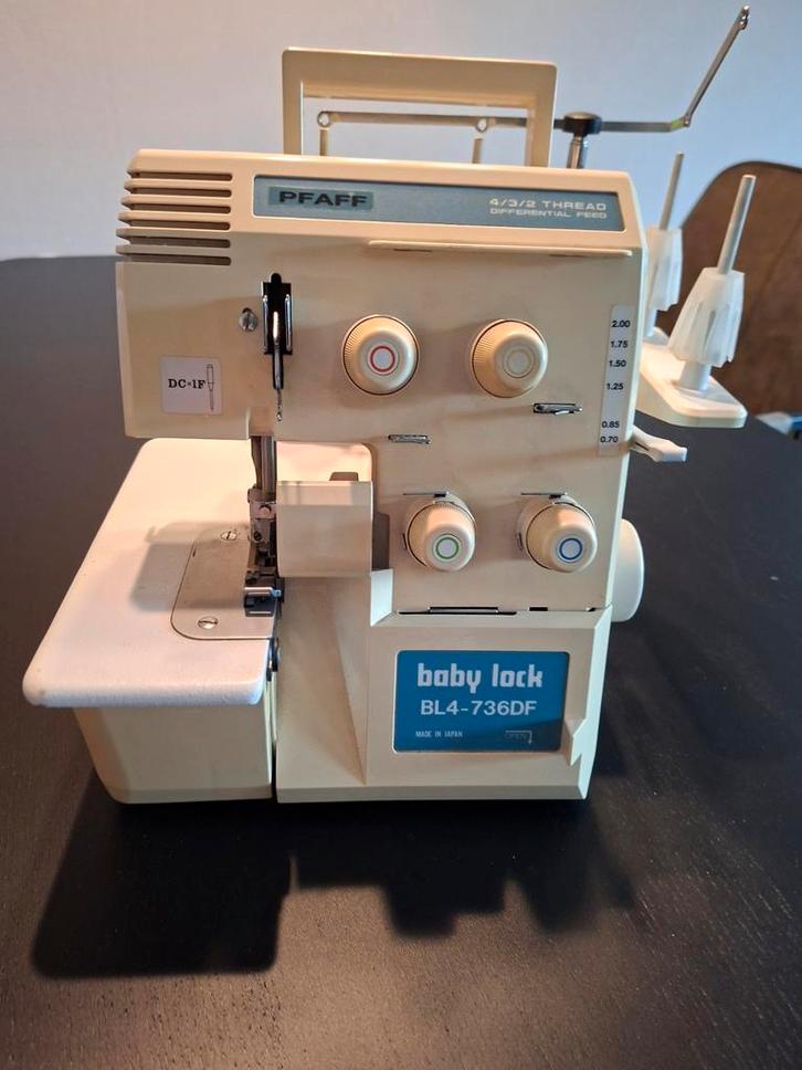 Pfaff Babylock Lockmachine - BL4-736DF, Hobby en Vrije tijd, Naaimachines en Toebehoren, Gebruikt, Lockmachine, Pfaff, Ophalen of Verzenden