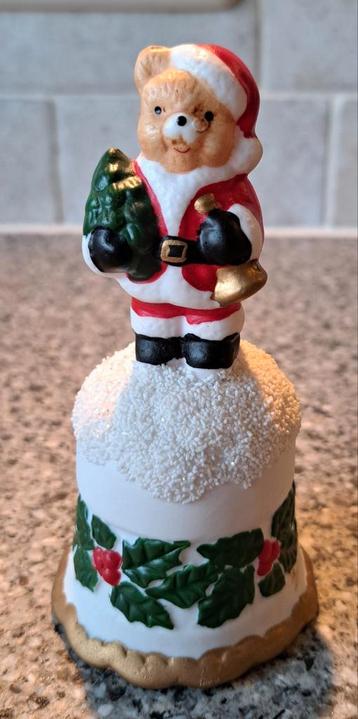 Vintage kerstbel met een snoezig beertje  beschikbaar voor biedingen