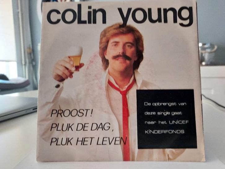 7" Single Colin Young - Proost! Pluk De Dag Pluk Het Leven, Cd's en Dvd's, Vinyl Singles, Gebruikt, Single, Pop, 7 inch, Ophalen of Verzenden