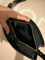 A.P.C. Crossbody Bag - Stijlvol en praktisch!, Ophalen of Verzenden, Zo goed als nieuw, Zwart, Overige merken