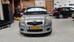 Toyota Yaris 1.3 VVTi Sol Airco, LMV, 5deurs, NAP, Auto's, Toyota, Origineel Nederlands, Te koop, Zilver of Grijs, 5 stoelen