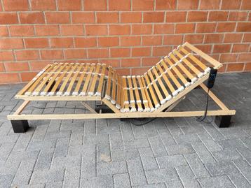 Elektrisch verstelbare lattenbodem 90cm / als nieuw  beschikbaar voor biedingen