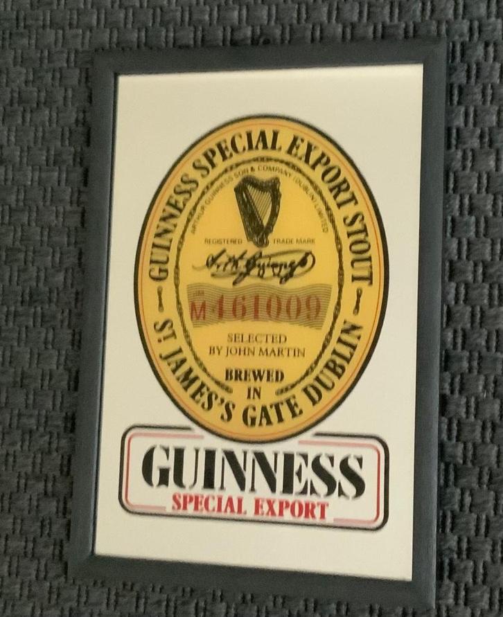Mooi Guinness Bier / Beer Spiegel 32 cm by 22 cm - Guiness, Verzamelen, Biermerken, Zo goed als nieuw, Reclamebord, Plaat of Schild