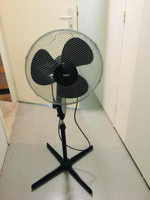 AEG vloerventilator met opties z.g.a.n., Witgoed en Apparatuur, Ventilatoren, Zo goed als nieuw, Vloerventilator, Ophalen