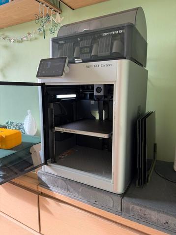 Bambulab X1C Combo (AMS en extra's) beschikbaar voor biedingen