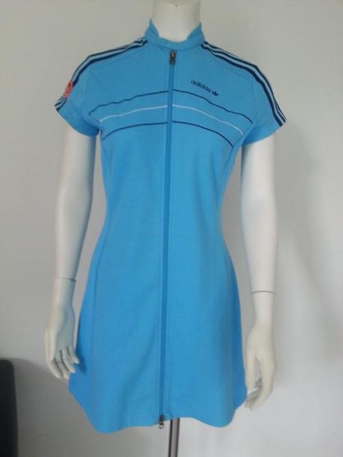 Adidas turquoise jurk - jurkje maat 38, Kleding | Dames, Jurken, Zo goed als nieuw, Maat 38/40 (M), Blauw, Boven de knie, Ophalen of Verzenden