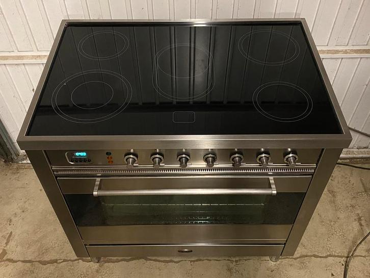 Boretti fornuis elektrisch 90cm RVS in nette staat!, Witgoed en Apparatuur, Kookplaten, Gebruikt, Vrijstaand, Keramisch, 5 kookzones of meer