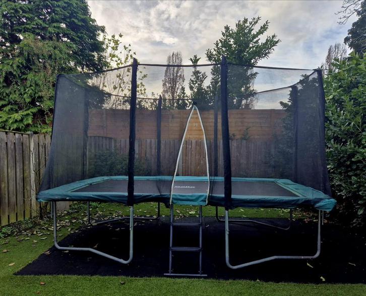 Rechthoekige Trampoline met Net en Trap, Kinderen en Baby's, Speelgoed | Buiten | Trampolines, Gebruikt, Ophalen