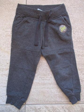 Lange broek grijs joggingbroek maat 86 broekje beschikbaar voor biedingen