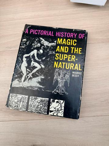 A pictorial history of magic and the supernatural - M. Bessy beschikbaar voor biedingen