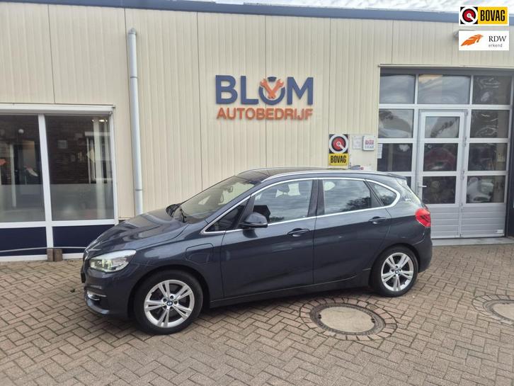 BMW 2-serie Active Tourer 225xe Centennial High Executive, Auto's, BMW, Bedrijf, Te koop, 2-Serie Active Tourer, 4x4, ABS, Airbags