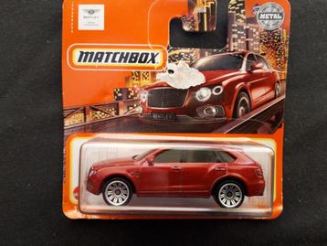 Matchbox Bentley Bantayga rood in biister op kaart beschikbaar voor biedingen
