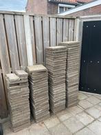 Gratis 15m2 stoeptegels - ik help met inladen, Tuin en Terras, Tegels en Klinkers, Ophalen, Zo goed als nieuw, 10 m² of meer, Beton