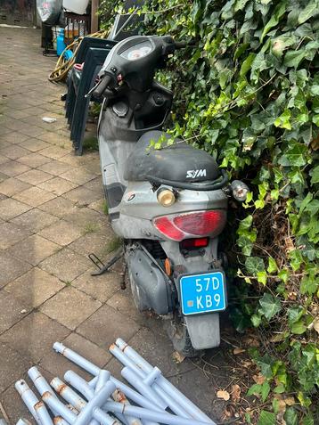 DIT WEEKEND OPHALEN !! Sym scooter beschikbaar voor biedingen