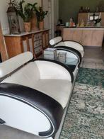 Jaren 60 fauteuils met bijpassende tafel, Huis en Inrichting, Stoelen, Ophalen, Gebruikt, Wit, Leer
