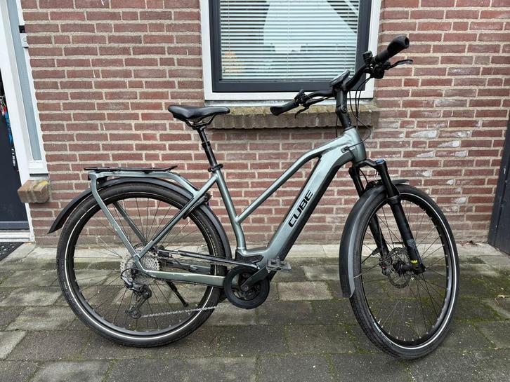 Cube Kathmandu Hybrid Pro 625 flashgrey and black 2022, Fietsen en Brommers, Elektrische fietsen, Zo goed als nieuw, Cube, 51 tot 55 cm
