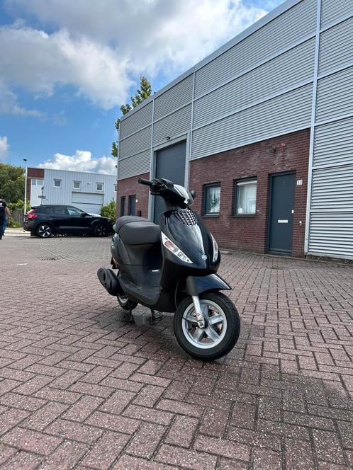 Piaggio Zip 4-Takt 1e eigenaar 3400km!!, Motoren, Tuning en Styling, Ophalen
