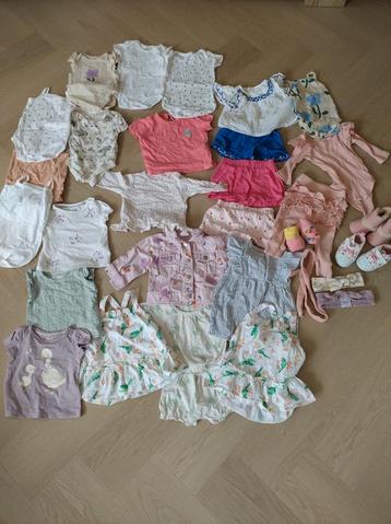 Meisjes kleding pakket  beschikbaar voor biedingen
