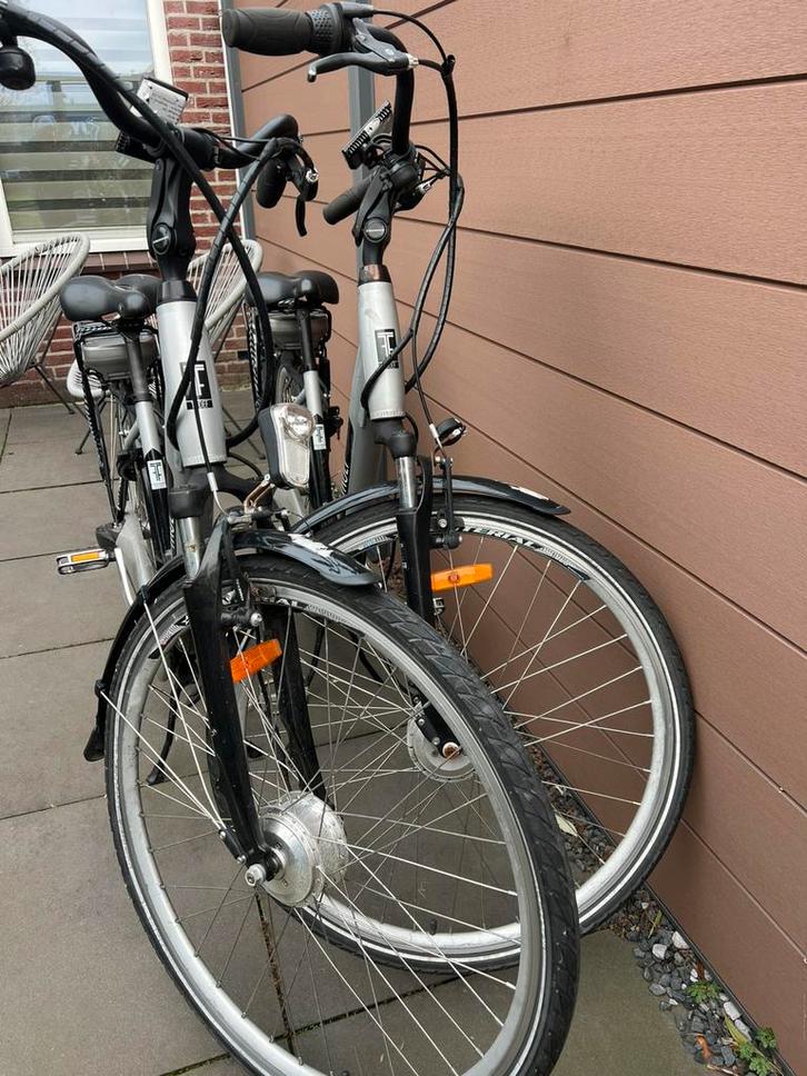 electrische fietsen 2 stuks zwart/grijs, Fietsen en Brommers, Elektrische fietsen, Gebruikt, Overige merken, Ophalen