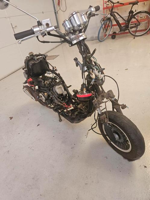 Scooter kapot ??, Fietsen en Brommers, Snorfietsen en Snorscooters, Zo goed als nieuw, Overige merken, Ophalen of Verzenden