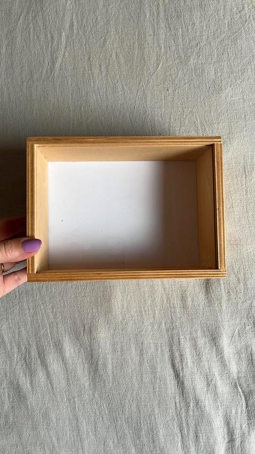 Vintage vitrine kastje van ikea / ophang kastje /show kastje, Huis en Inrichting, Kasten | Vitrinekasten, Zo goed als nieuw, Minder dan 100 cm