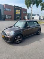 Mini 1.6 ONE 2012 Bruin, Auto's, Mini, Voorwielaandrijving, Zwart, 4 cilinders, Bruin