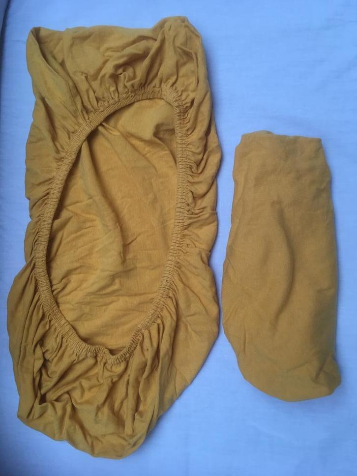 Hoeslaken wieg / co-sleeper – oker geel – 2 stuks, Kinderen en Baby's, Babywiegjes en Ledikanten, Zo goed als nieuw, Wieg, Ophalen of Verzenden