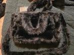 Zwarte Furry Schoudertas - Nieuw met kaartje!, Ophalen of Verzenden, Nieuw, Zwart, Schoudertasje