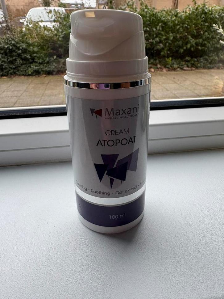 Atopoat creme hond of kat, Dieren en Toebehoren, Overige Dieren-accessoires, Zo goed als nieuw, Ophalen of Verzenden