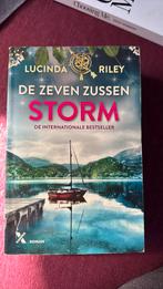 Lucinda Riley - Storm, Lucinda Riley, Ophalen of Verzenden, Zo goed als nieuw, Nederland