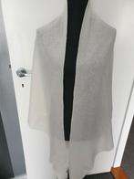 Repeat cashmere driehoek sjaal, kleur cream, Kleding | Dames, Mutsen, Sjaals en Handschoenen, Repeat, Verzenden, Maat 46/48 (XL) of groter