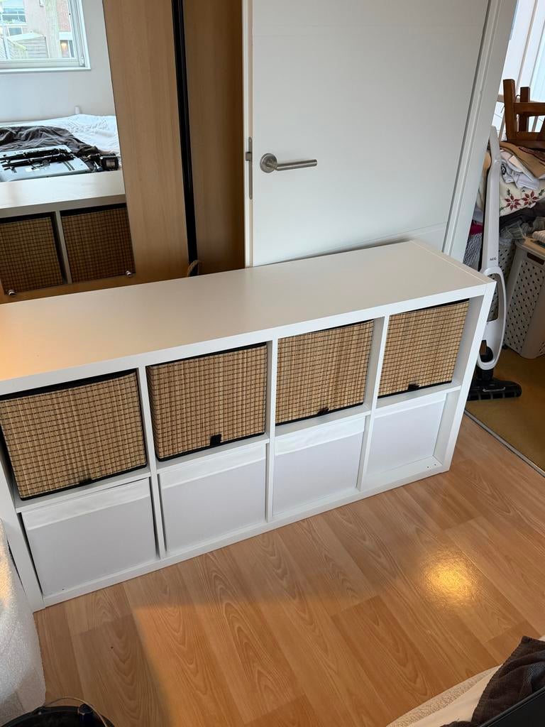 Kallax kast Ikea - zo goed als nieuw!, Ophalen, Met plank(en), Kunststof, 100 tot 150 cm