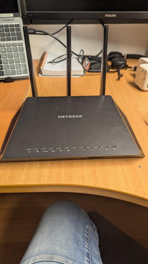 Netgear Nighthawk R7000 - AC1900 Smart WiFi Router, Computers en Software, Routers en Modems, Gebruikt, Router, Ophalen of Verzenden
