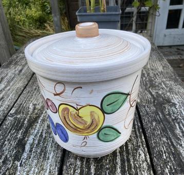 Leuke Retro Aardewerk Pot met Deksel - vintage retro germany beschikbaar voor biedingen