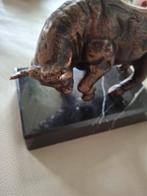 Vintage Gietijzeren Stier op Marmer, Antiek en Kunst, Ophalen of Verzenden