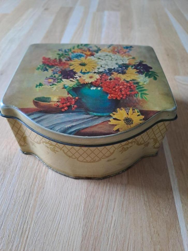 Vintage Engels blik met bloemen in vaas, Verzamelen, Blikken, Gebruikt, Overige, Overige merken, Ophalen of Verzenden