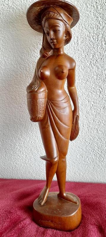 Balinese Dame 47 cm coromandelhout beschikbaar voor biedingen