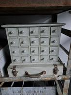 Brocante industriële vintage houten ladenkastje kastje, Ophalen of Verzenden