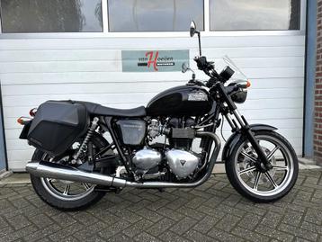 Triumph BONNEVILLE T100 SE (bj 2013) beschikbaar voor biedingen