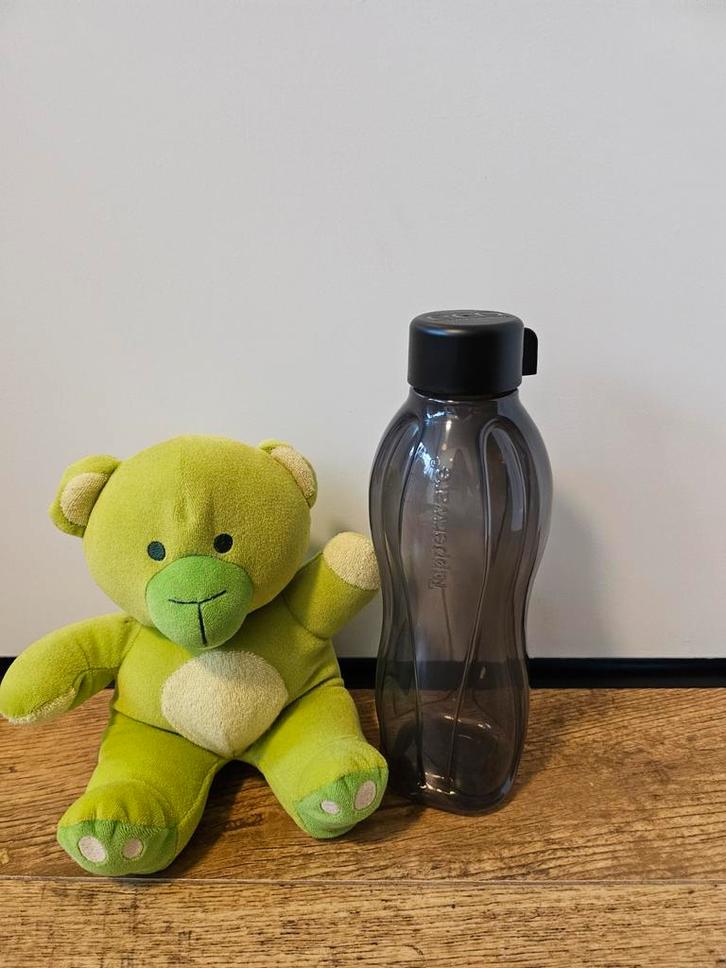 * Tupperware nieuwe 1 liter fles zwart draaidop, Huis en Inrichting, Keuken | Tupperware, Nieuw, Beker of Kan, Ophalen of Verzenden